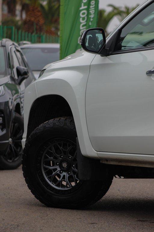 Mitsubishi L200 Katana — foto 6 de 9